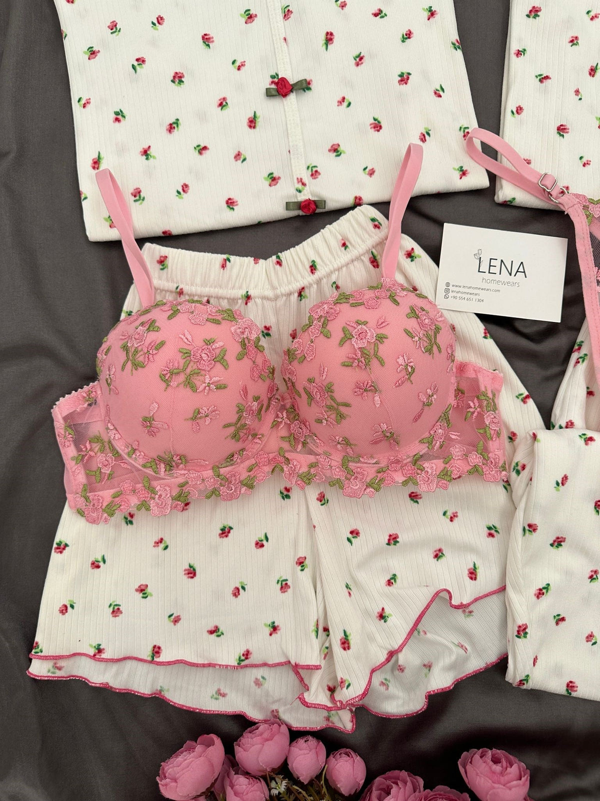Paradise Flower Patterned Off-White 6-Piece & Pajama Set