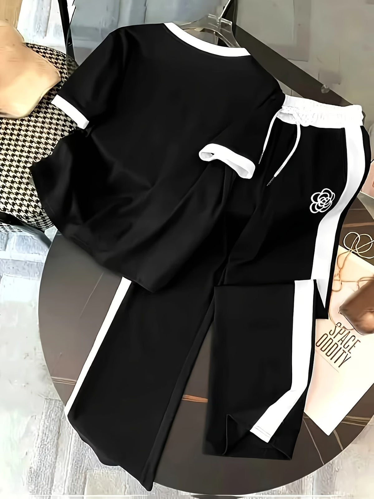 Women's Color Block Half-Zip Collar Top & Jogger Pants Casual 2-Piece Co-Ord Set