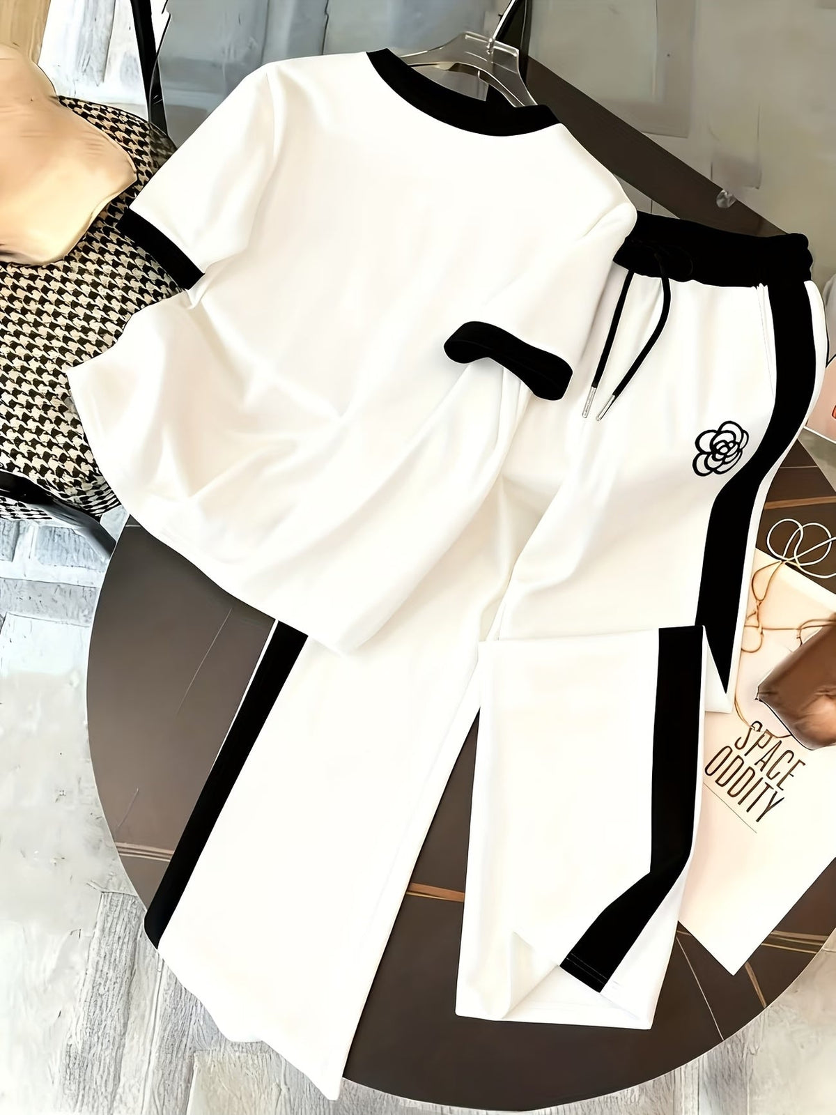 Women's Color Block Half-Zip Collar Top & Jogger Pants Casual 2-Piece Co-Ord Set